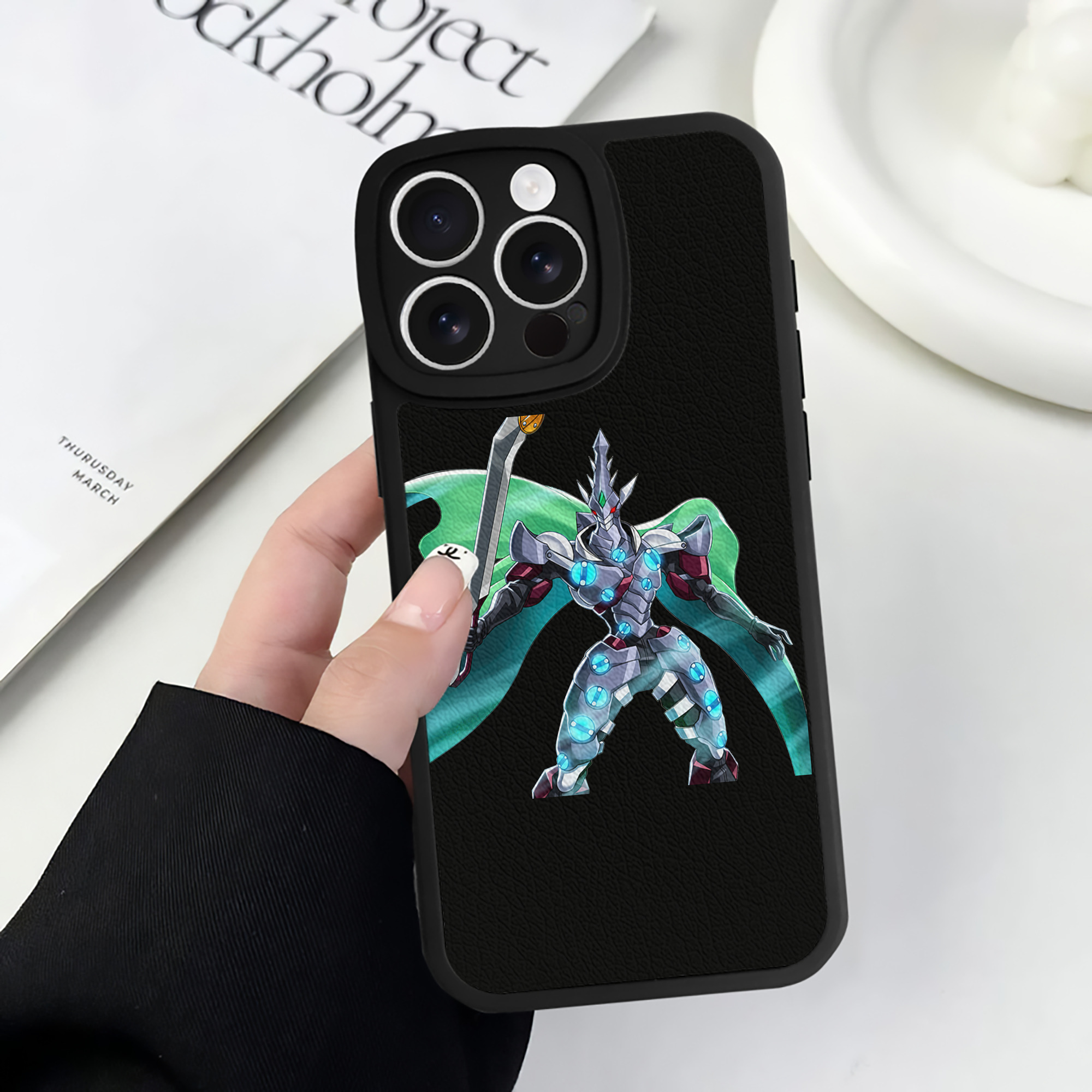 （画像用） 遊☆戯☆王 Yu-Gi-Oh! 【iPhone 16シリーズ対応】シリコンスマホケース（レザー調） 材質：シリコン